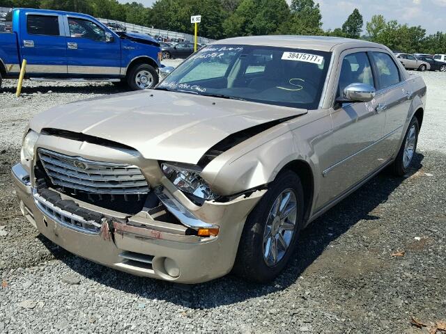 2C3LA63H66H250995 - 2006 CHRYSLER 300C GOLD photo 2