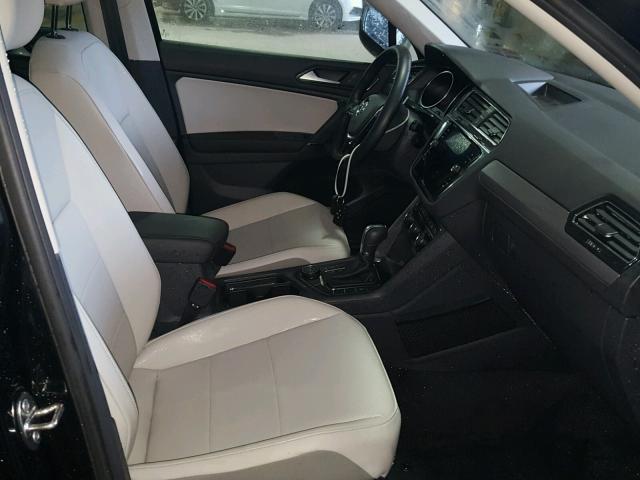 3VV2B7AX4JM031324 - 2018 VOLKSWAGEN TIGUAN SE Чорний фото 5