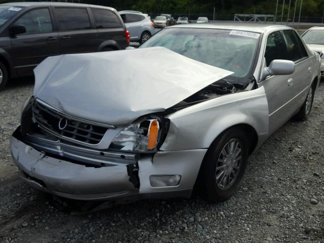 1G6KE57Y35U101703 - 2005 CADILLAC DEVILLE DH SILVER photo 2