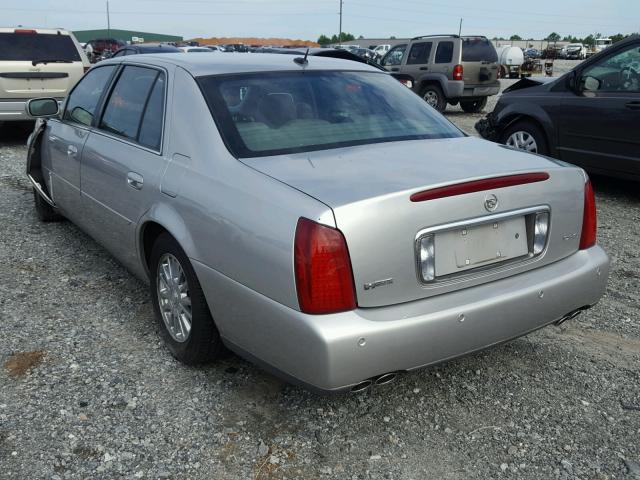 1G6KE57Y35U101703 - 2005 CADILLAC DEVILLE DH SILVER photo 3