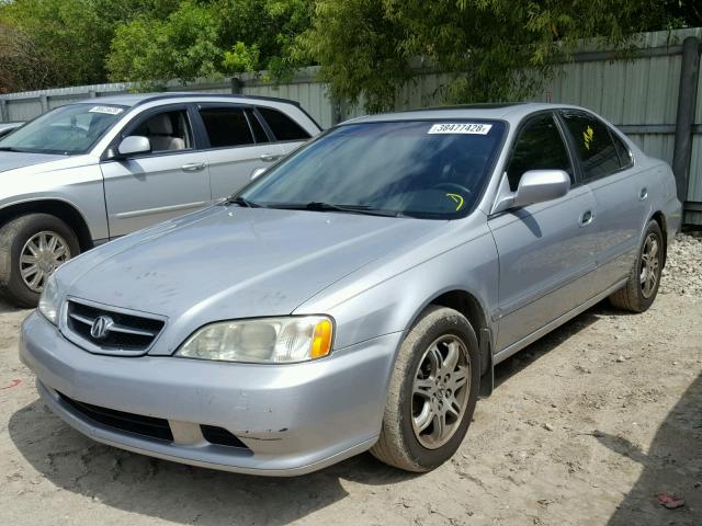 19UUA5668YA014016 - 2000 ACURA 3.2TL SILVER photo 2