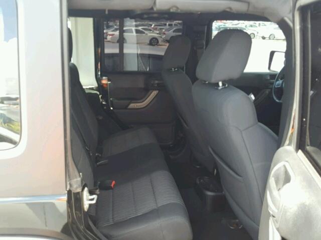 1C4HJWDG0CL203421 - 2012 JEEP WRANGLER U BLACK photo 6