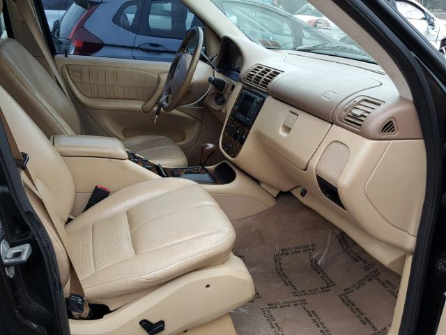 4JGAB72E8YA181821 - 2000 MERCEDES-BENZ ML 430 黑色 照片 5