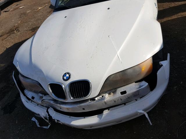 4USCH7334WLD16509 - 1998 BMW Z3 1.9 WHITE photo 9