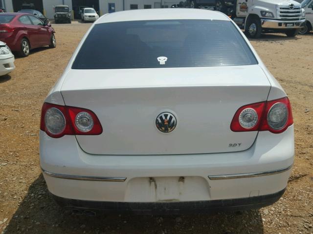 WVWJK73C88E166567 - 2008 VOLKSWAGEN PASSAT TUR WHITE photo 9