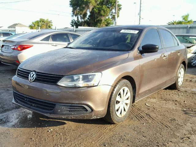 3VW2K7AJ2EM294862 - 2014 VOLKSWAGEN JETTA BASE BROWN photo 2