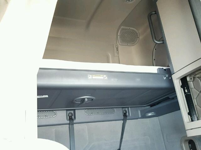 3AKJGLDR1HDHY6688 - 2017 FREIGHTLINER CASCADIA 1 WHITE photo 6