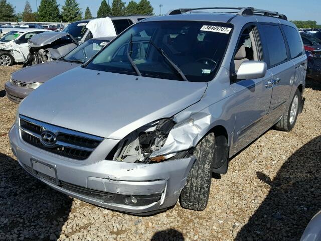 KNDMC233376031714 - 2007 HYUNDAI ENTOURAGE SILVER photo 9