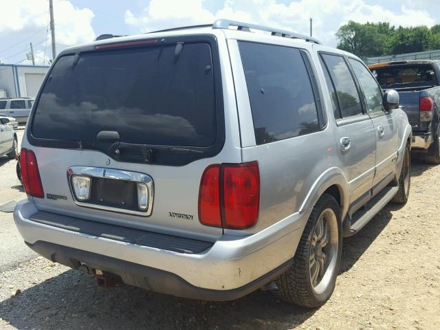 5LMPU28A1XLJ32200 - 1999 LINCOLN NAVIGATOR 银色 照片 4