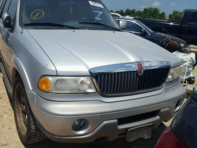 5LMPU28A1XLJ32200 - 1999 LINCOLN NAVIGATOR 银色 照片 9