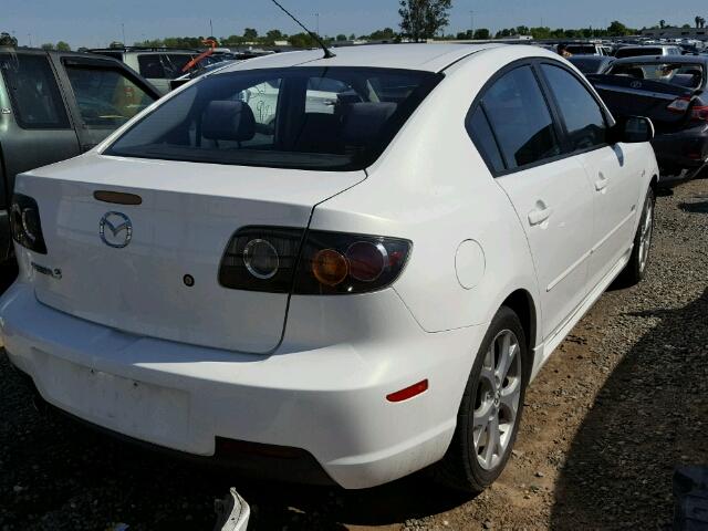 JM1BK324571645512 - 2007 MAZDA 3 S WHITE photo 4