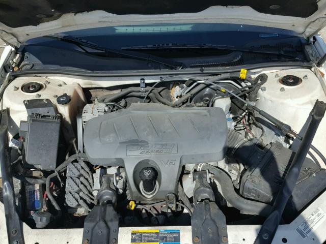2G2WP552X71185920 - 2007 PONTIAC GRAND PRIX WHITE photo 7