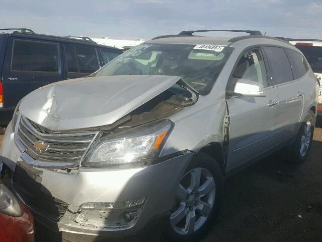 1GNKVGKD6HJ239777 - 2017 CHEVROLET TRAVERSE SILVER photo 2