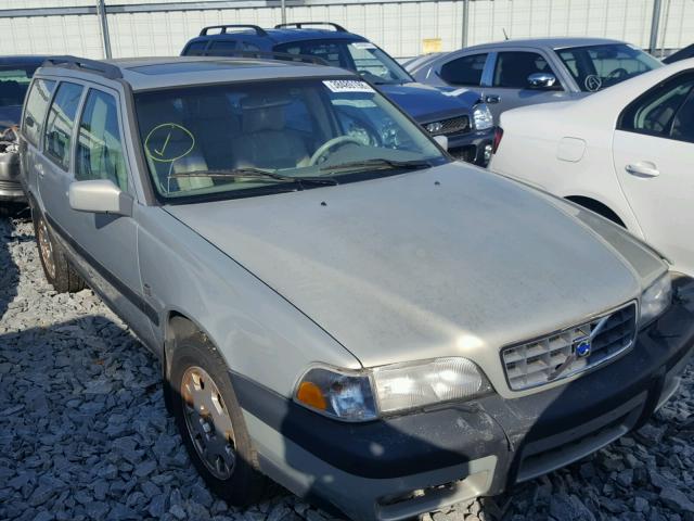 YV1LZ56D6Y2680278 - 2000 VOLVO V70 XC BEIGE photo 1