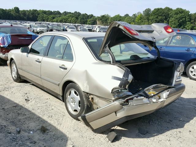 WDBJF72F9VA251189 - 1997 MERCEDES-BENZ E 420 BEIGE photo 3