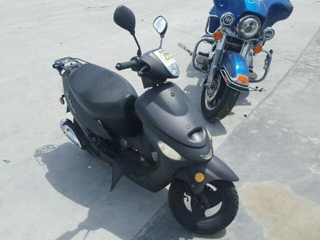 L9NTEACB3G1052732 - 2016 TAOT SCOOTER BLACK photo 1