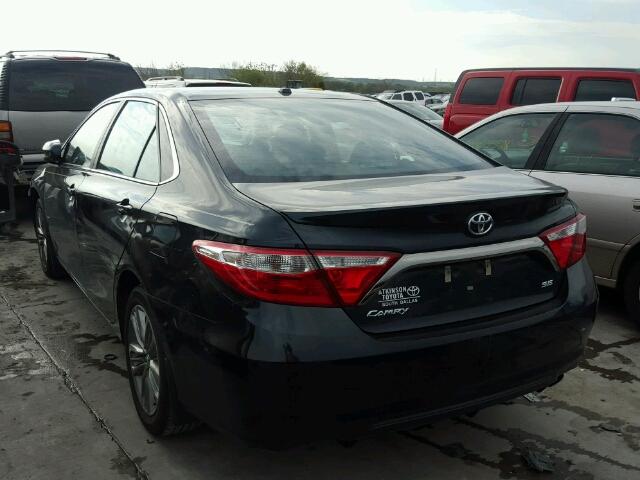 4T1BF1FK1GU566978 - 2016 TOYOTA CAMRY LE მწვანე ფოტო 3