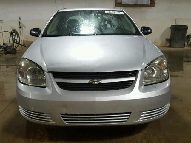 1G1AS18H997255452 - 2009 CHEVROLET COBALT LS SILVER photo 9