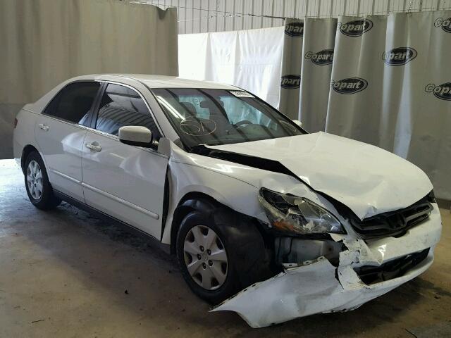 1HGCM563X4A106635 - 2004 HONDA ACCORD WHITE photo 1