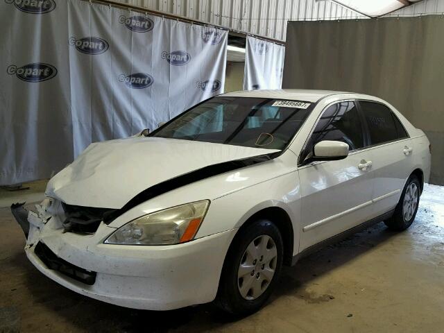 1HGCM563X4A106635 - 2004 HONDA ACCORD WHITE photo 2