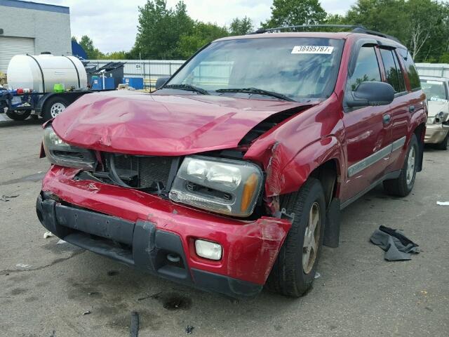 1GNDT13S722453669 - 2002 CHEVROLET TRAILBLAZE RED photo 2