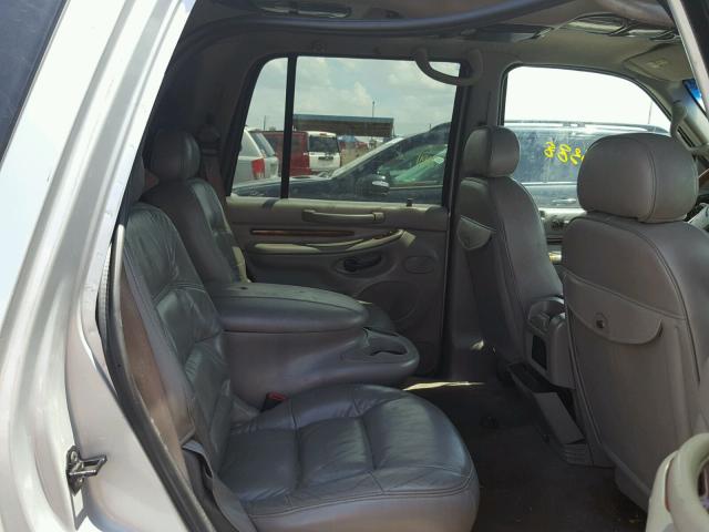 5LMRU27A4YLJ01034 - 2000 LINCOLN NAVIGATOR SILVER photo 6