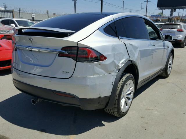 5YJXCBE24HF041403 - 2017 TESLA MODEL X SILVER photo 4