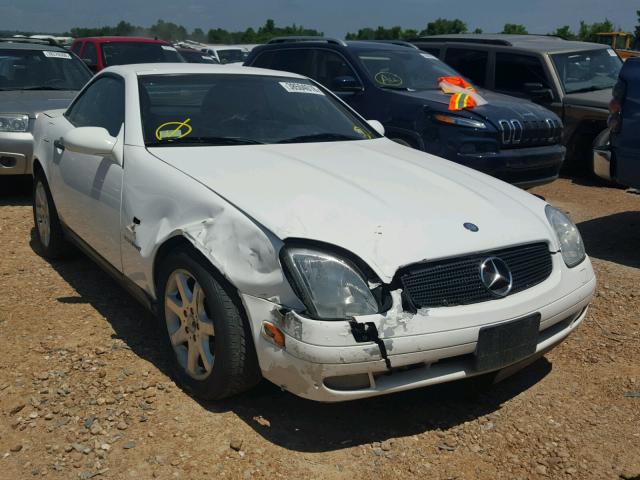 WDBKK47F2WF017102 - 1998 MERCEDES-BENZ SLK 230 KO WHITE photo 1