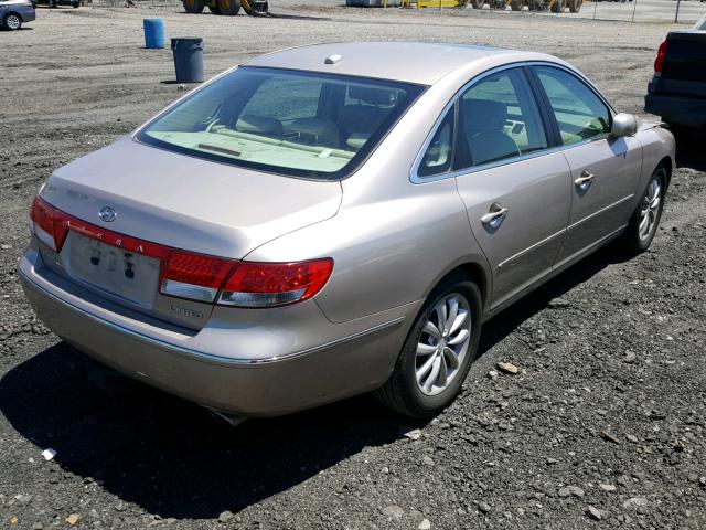 KMHFC46F07A204785 - 2007 HYUNDAI AZERA SE BEIGE photo 4