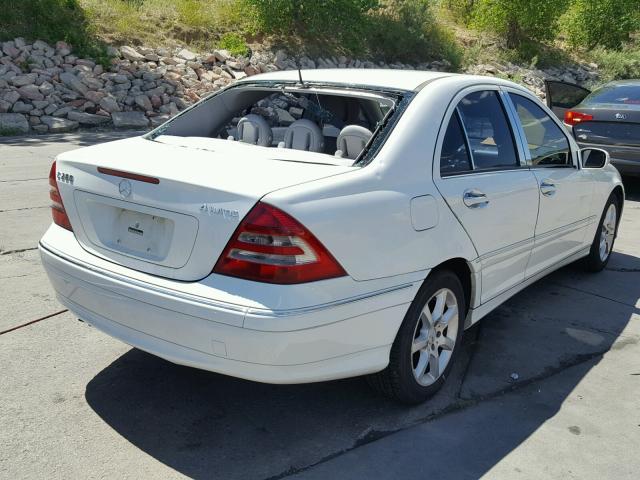 WDBRF92H97F851863 - 2007 MERCEDES-BENZ C 280 4MAT WHITE photo 4