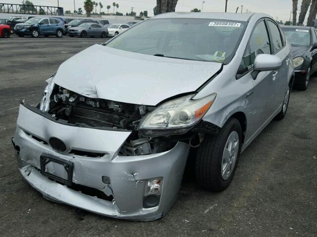 JTDKN3DU8A0123104 - 2010 TOYOTA PRIUS SILVER photo 2