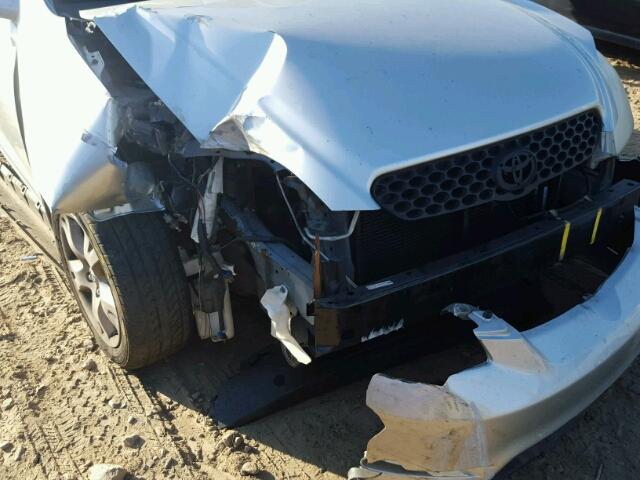 2T1KR32E53C029304 - 2003 TOYOTA MATRIX 银色 照片 9