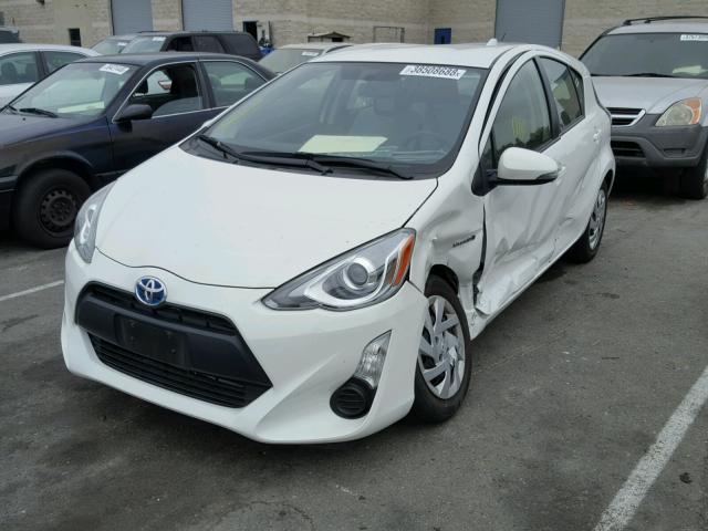 JTDKDTB38F1576251 - 2015 TOYOTA PRIUS C WHITE photo 2