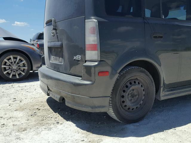 JTLKT324240153040 - 2004 TOYOTA SCION XB Grau Foto 9