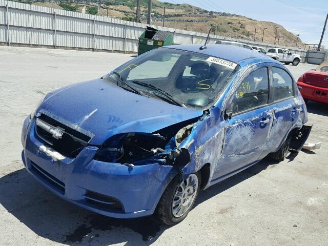 KL1TD56E29B626322 - 2009 CHEVROLET AVEO LS BLUE photo 2