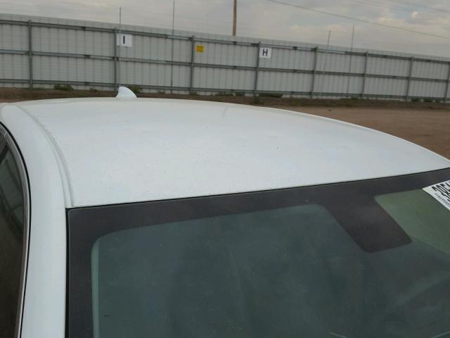 1G11C5SL4FF201110 - 2015 CHEVROLET MALIBU 1LT თეთრი ფოტო 9