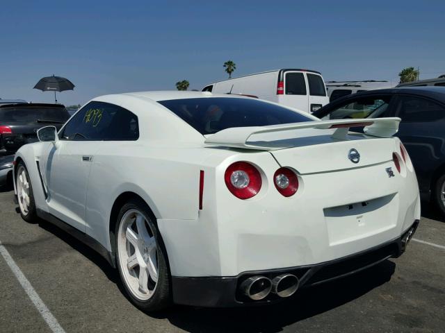 JN1AR54M49M220044 - 2009 NISSAN GT-R BASE WHITE photo 3