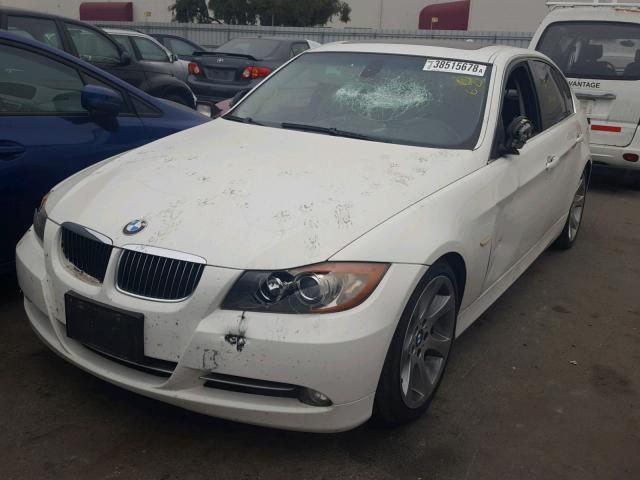 WBAVB77518NH79658 - 2008 BMW 335 I WHITE photo 2