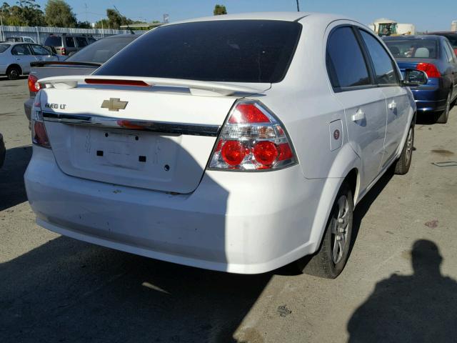 KL1TD56E69B626355 - 2009 CHEVROLET AVEO LS WHITE photo 4