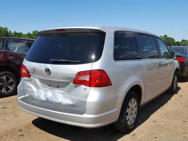 2V4RW4D16AR360063 - 2010 VOLKSWAGEN ROUTAN S SILVER photo 4
