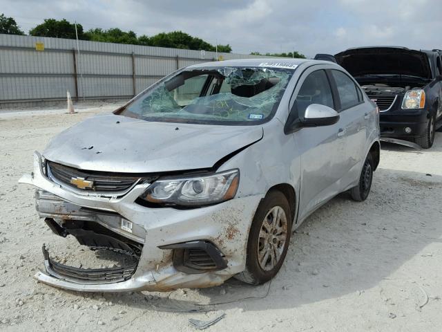 1G1JB5SH6J4104025 - 2018 CHEVROLET SONIC LS 银色 照片 2