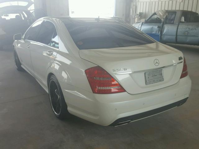 WDDNG7BB1AA333012 - 2010 MERCEDES-BENZ S 550 WHITE photo 3