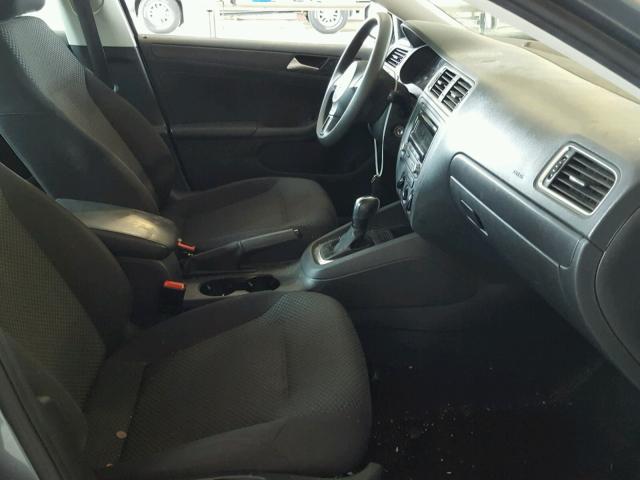 3VW2K7AJ5EM219198 - 2014 VOLKSWAGEN JETTA BASE 石墨色 照片 5