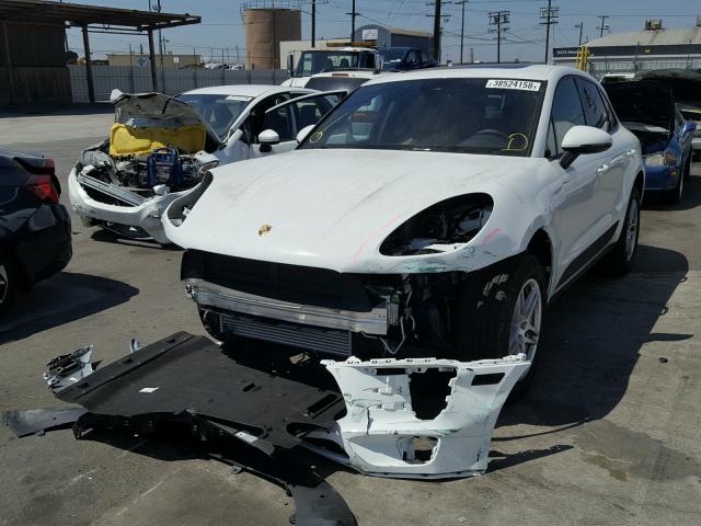 WP1AA2A56JLB07124 - 2018 PORSCHE MACAN WHITE photo 2