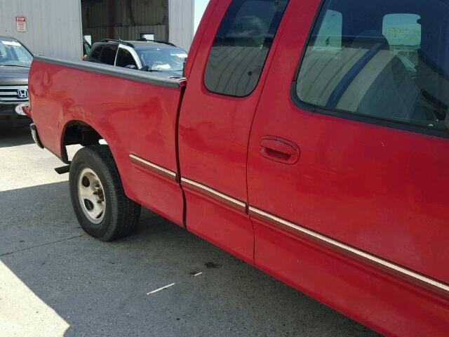 1FTZX17W2WNC42125 - 1998 FORD F150 RED photo 9