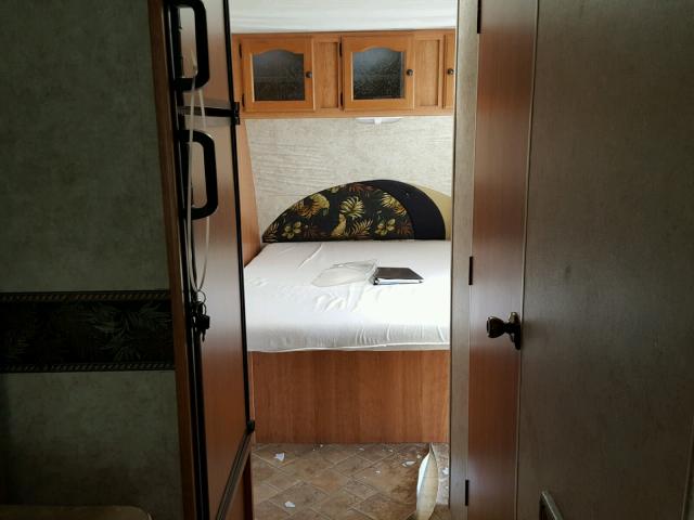 4YDT2852386410507 - 2008 KEYSTONE PASSPORT 白色 照片 5