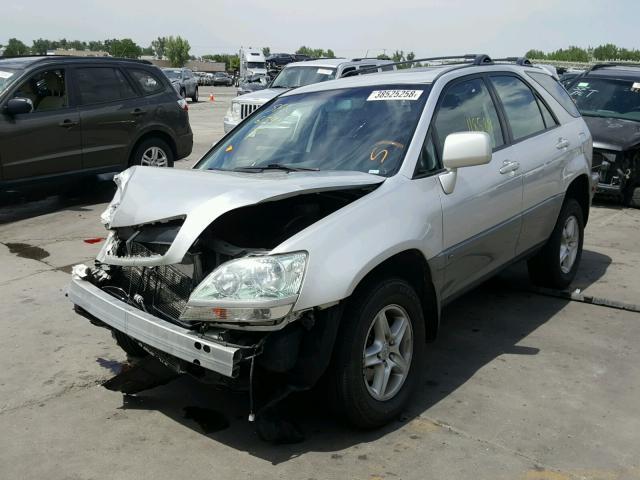 JTJHF10U820289624 - 2002 LEXUS RX 300 SILVER photo 2