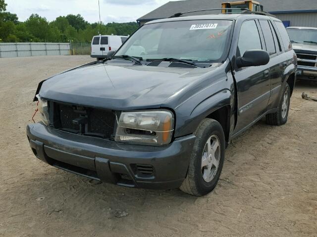 1GNDT13S542115478 - 2004 CHEVROLET TRAILBLAZE BLACK photo 2