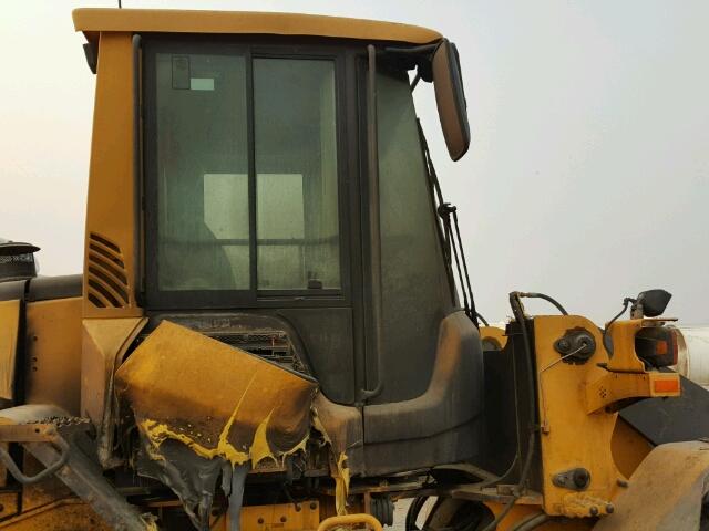 VCE0L70FJ00026248 - 2011 VOLVO L70F YELLOW photo 5