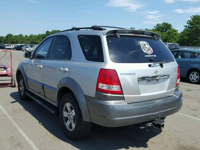 KNDJC733145236238 - 2004 KIA SORENTO EX SILVER photo 3